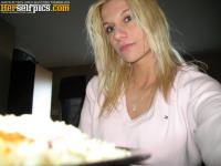 Full Size of a003.jpg Self Pictures